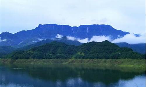 瓦屋山景区_瓦屋山景区电话咨询